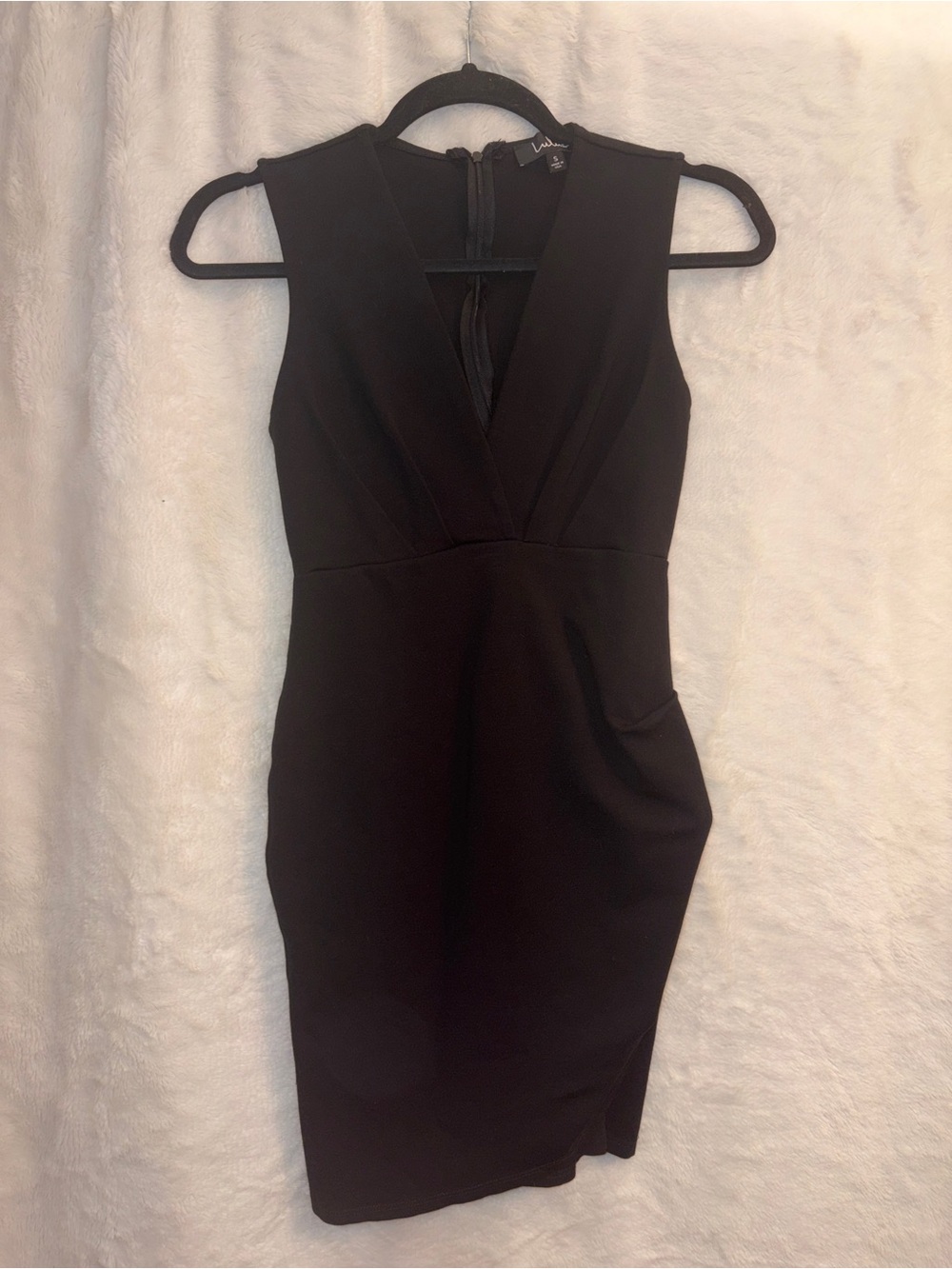 Lulu's Black Sleeveless V-Neck Midi Sheath Dress